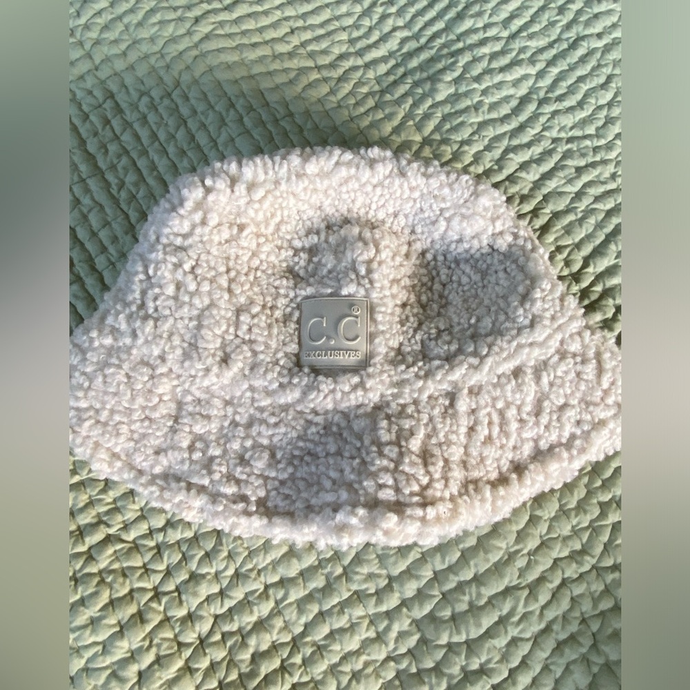 Sherpa Bucket Hat